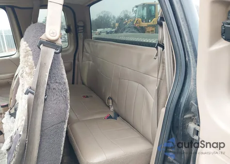 1999 Ford F-150 Lariat/Xl/Xlt z USA, uszkodzony, nr VIN 2FTRX07W8XCA41606